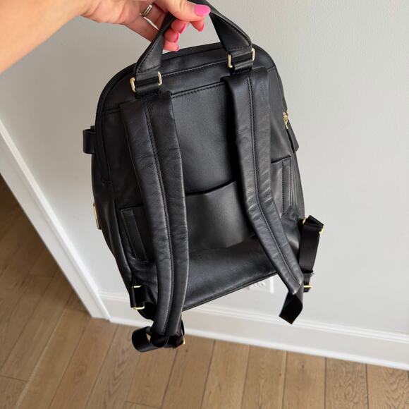 Tumi Voyageur Hannah Leather Zip-Around Backpack Black main image 15